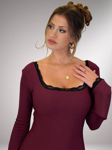 Flared sleeve burgundy dress with black lace